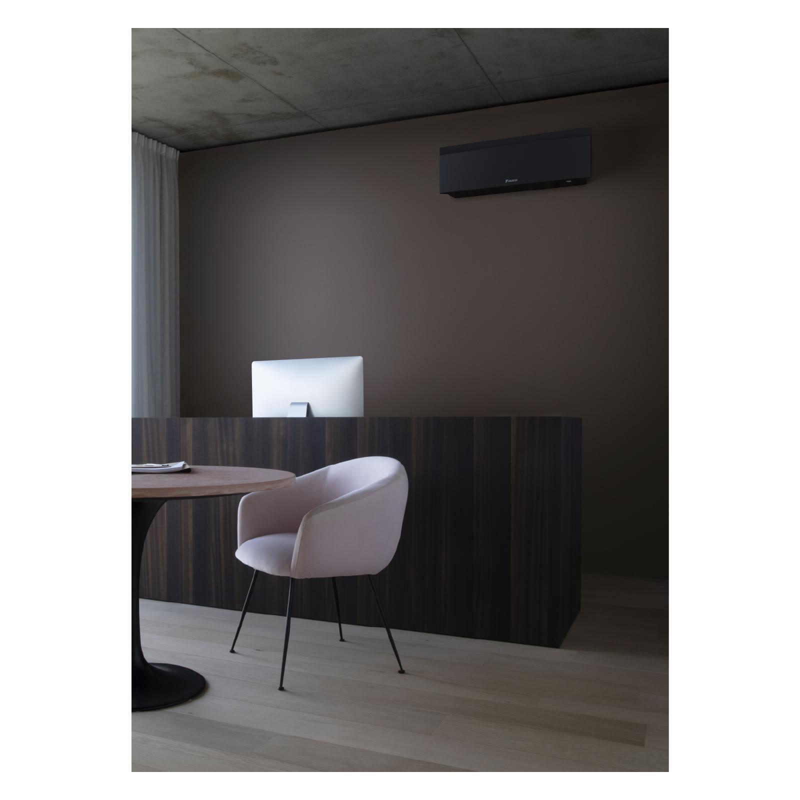 Daıkın 12.000 Btu Emura III Duvar Tipi R-32 Gazlı Inverter Klima (Siyah) 